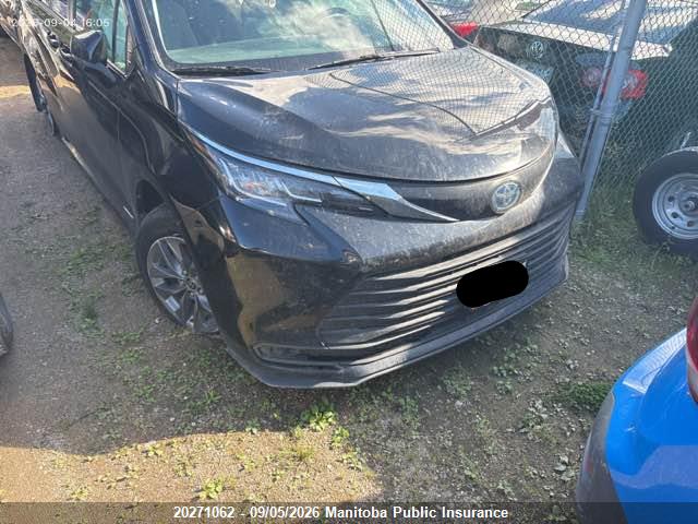 Toyota Sienna Le Hybrid 2021 5TDGRKEC3MS067102 main image