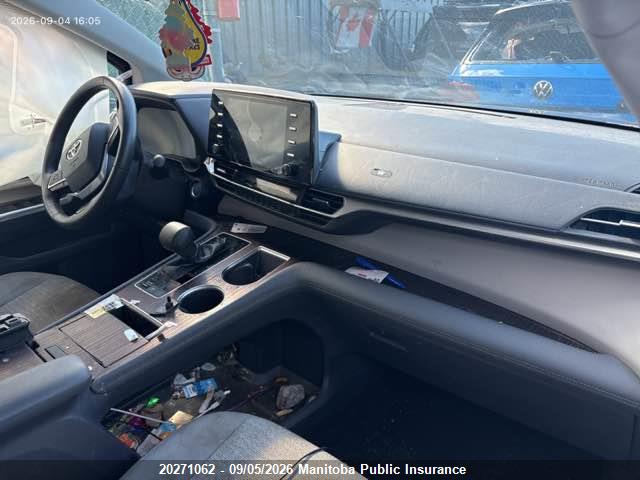 Продажа на аукционе авто 2021 Toyota Sienna Le Hybrid, vin: 5TDGRKEC3MS067102, номер лота: 20271062