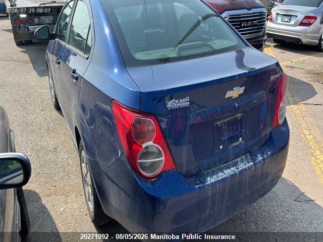 20271092 :رقم المزاد ، 1G1JA5EH9D4222248 vin ، 2013 Chevrolet Sonic Ls مزاد بيع