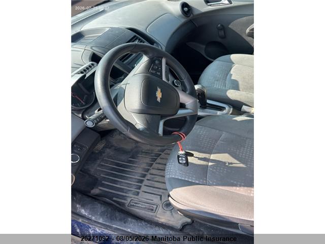 20271092 :رقم المزاد ، 1G1JA5EH9D4222248 vin ، 2013 Chevrolet Sonic Ls مزاد بيع