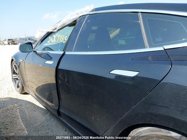 20271093 :رقم المزاد ، 5YJSA1CNXDFP19721 vin ، 2013 Tesla Model S 85 مزاد بيع
