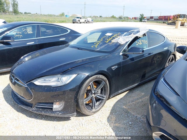 20271093 :رقم المزاد ، 5YJSA1CNXDFP19721 vin ، 2013 Tesla Model S 85 مزاد بيع
