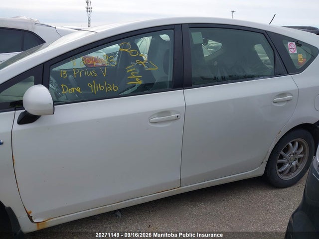Продажа на аукционе авто 2013 Toyota Prius V, vin: JTDZN3EU6D3204683, номер лота: 20271149