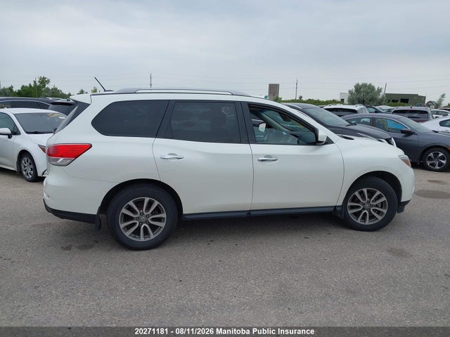 20271181 :رقم المزاد ، 5N1AR2MM9GC670752 vin ، 2016 Nissan Pathfinder Sv مزاد بيع