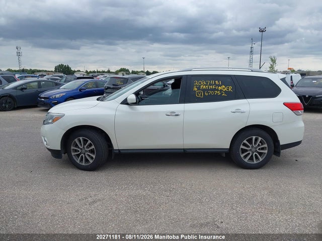 20271181 :رقم المزاد ، 5N1AR2MM9GC670752 vin ، 2016 Nissan Pathfinder Sv مزاد بيع