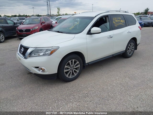20271181 :رقم المزاد ، 5N1AR2MM9GC670752 vin ، 2016 Nissan Pathfinder Sv مزاد بيع