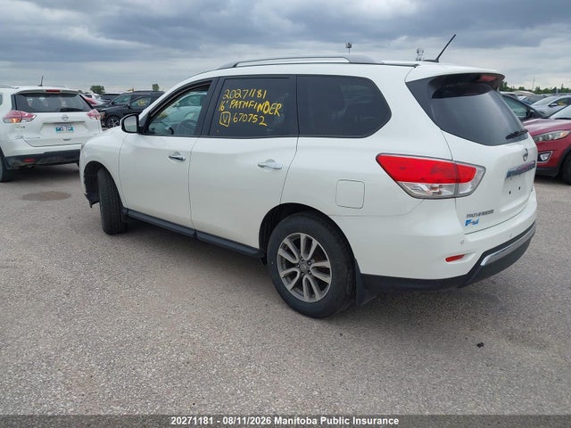 20271181 :رقم المزاد ، 5N1AR2MM9GC670752 vin ، 2016 Nissan Pathfinder Sv مزاد بيع