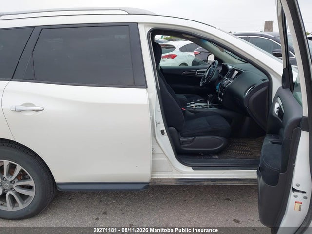 20271181 :رقم المزاد ، 5N1AR2MM9GC670752 vin ، 2016 Nissan Pathfinder Sv مزاد بيع