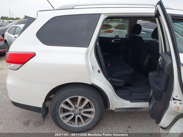20271181 :رقم المزاد ، 5N1AR2MM9GC670752 vin ، 2016 Nissan Pathfinder Sv مزاد بيع