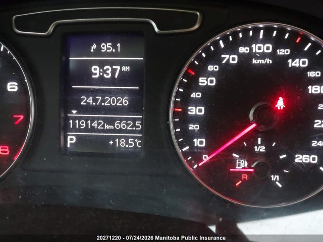 2015 Audi Q3 მანქანა იყიდება აუქციონზე, vin: WA1GFEFS9FR001438, აუქციონის ნომერი: 20271220