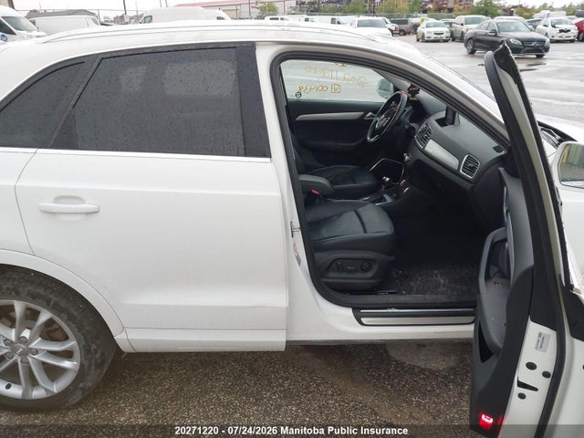 2015 Audi Q3 მანქანა იყიდება აუქციონზე, vin: WA1GFEFS9FR001438, აუქციონის ნომერი: 20271220