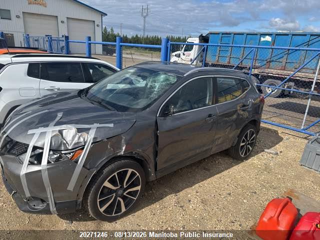 JN1BJ1CR4JW261395 Nissan Qashqai Sl
