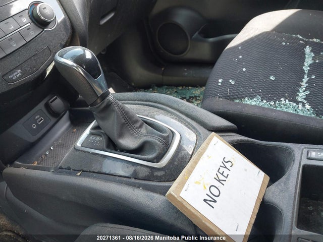 JN1BJ1CR0KW315938 Nissan Qashqai S
