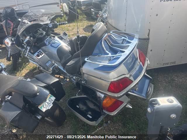 Продаж на аукціоні авто 2005 Honda Gl1800 Gold Wing, vin: 1HFSC47045A405427, номер лоту: 20271429