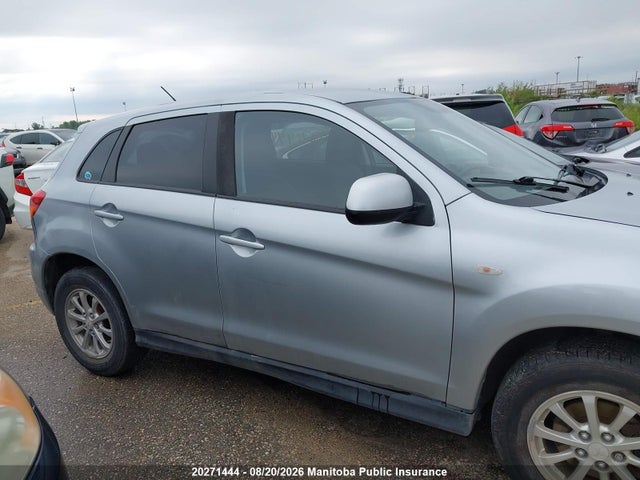 Продаж на аукціоні авто 2011 Mitsubishi Rvr, vin: JA4AJ3AU8BZ607938, номер лоту: 20271444