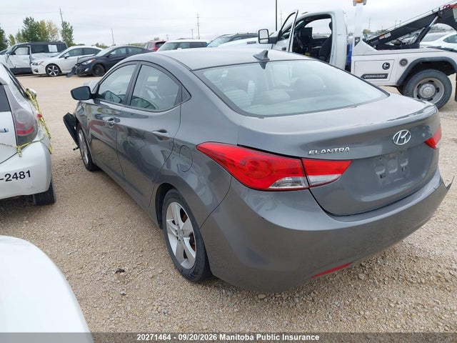Продажа на аукционе авто 2013 Hyundai Elantra Gls, vin: 5NPDH4AE3DH203744, номер лота: 20271464