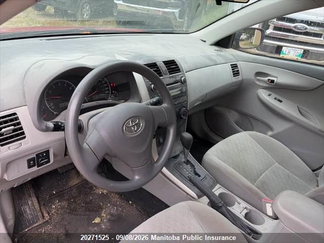 20271525 :رقم المزاد ، 2T1BU4EE5AC215809 vin ، 2010 Toyota Corolla Ce مزاد بيع