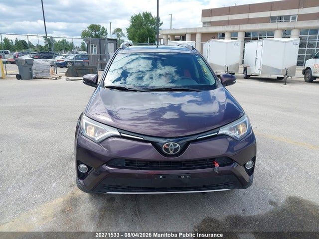 Продажа на аукционе авто 2017 Toyota Rav4 Xle, vin: 2T3RFREV6HW672621, номер лота: 20271533