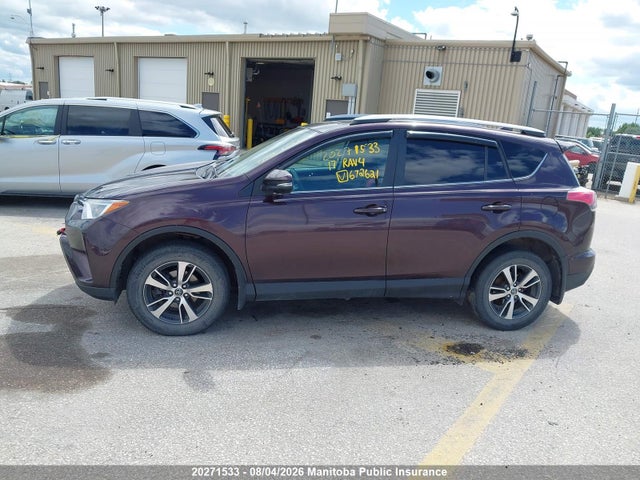 Продажа на аукционе авто 2017 Toyota Rav4 Xle, vin: 2T3RFREV6HW672621, номер лота: 20271533