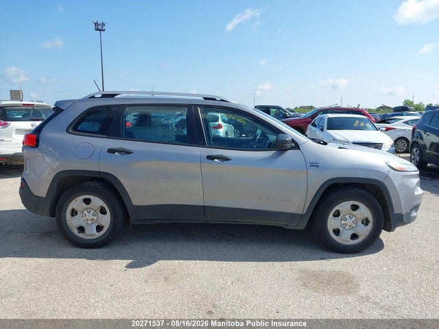 1C4PJMAS5GW175967 Jeep Cherokee Sport