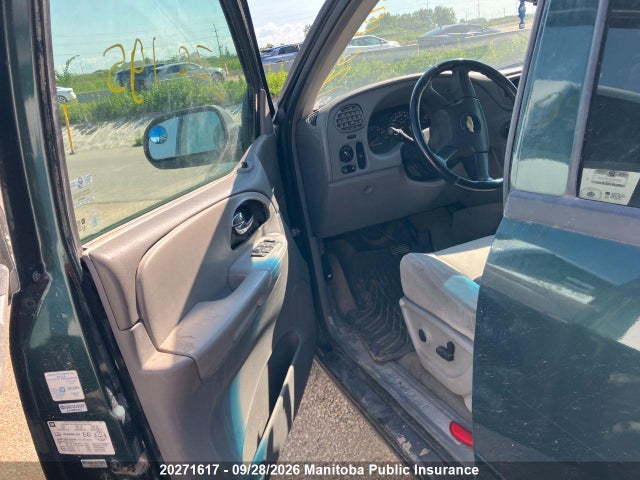 20271617 :رقم المزاد ، 1GNDT13S852355545 vin ، 2005 Chevrolet Trailblazer Lt مزاد بيع