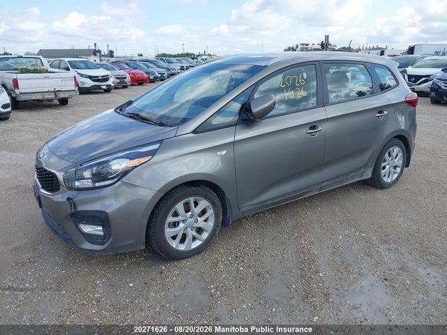 KIA Rondo Lx 2017 KNAHT8A38H7183908 Image 2