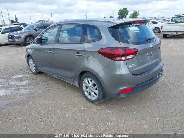 KIA Rondo Lx 2017 KNAHT8A38H7183908 Image 3