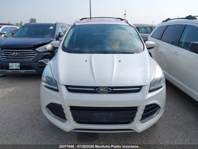 20271648 :رقم المزاد ، 1FMCU9J99GUA15940 vin ، 2016 Ford Escape Titanium مزاد بيع