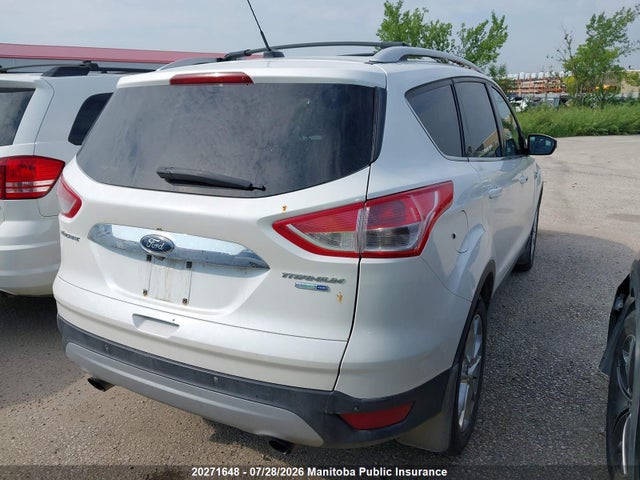 20271648 :رقم المزاد ، 1FMCU9J99GUA15940 vin ، 2016 Ford Escape Titanium مزاد بيع