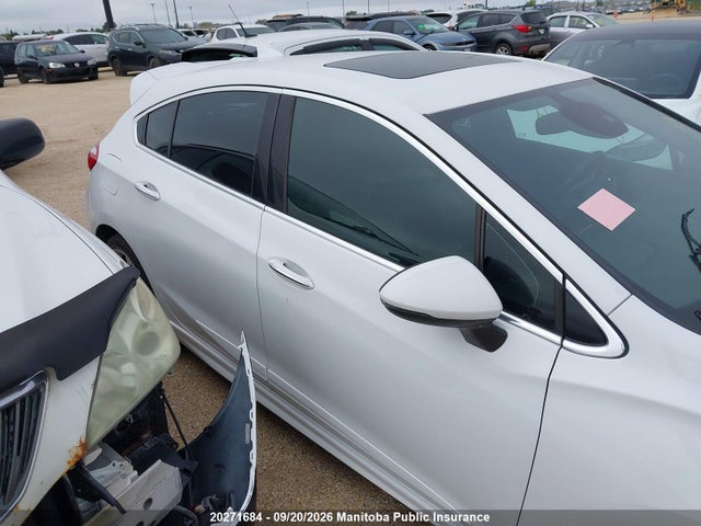 Chevrolet Cruze Premier 2018 3G1BF6SM4JS524393 Image 11