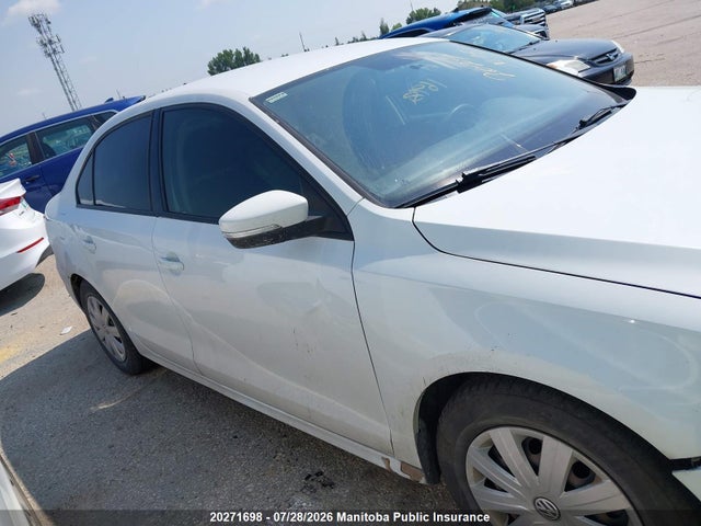 3VWD07AJ3FM338917 Volkswagen Jetta 1.8 Tsi