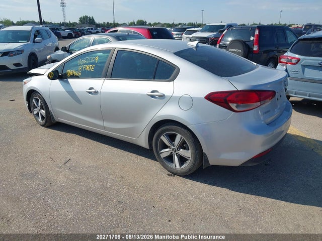 20271709 :رقم المزاد ، 3KPFL4A79JE274620 vin ، 2018 Kia Forte Lx+ مزاد بيع