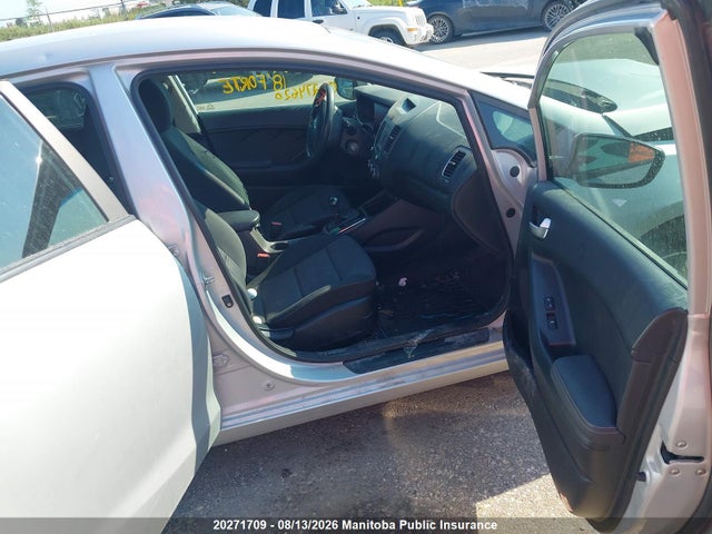 20271709 :رقم المزاد ، 3KPFL4A79JE274620 vin ، 2018 Kia Forte Lx+ مزاد بيع
