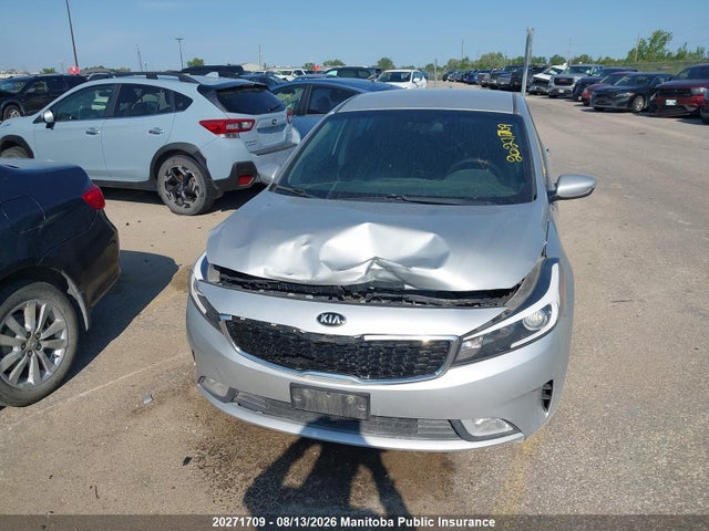 20271709 :رقم المزاد ، 3KPFL4A79JE274620 vin ، 2018 Kia Forte Lx+ مزاد بيع