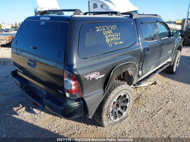2013 Toyota Tacoma Double Cab V6 მანქანა იყიდება აუქციონზე, vin: 5TFLU4EN2DX049582, აუქციონის ნომერი: 20271759