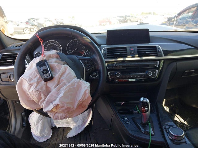 20271842 :رقم المزاد ، WBA8D9G57HNU60619 vin ، 2017 Bmw 330i Xdrive مزاد بيع