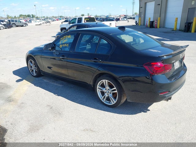 20271842 :رقم المزاد ، WBA8D9G57HNU60619 vin ، 2017 Bmw 330i Xdrive مزاد بيع