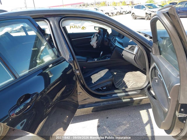 20271842 :رقم المزاد ، WBA8D9G57HNU60619 vin ، 2017 Bmw 330i Xdrive مزاد بيع