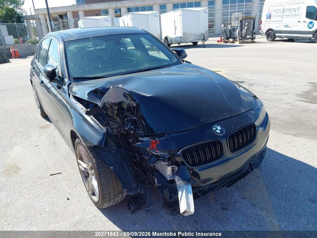 20271842 :رقم المزاد ، WBA8D9G57HNU60619 vin ، 2017 Bmw 330i Xdrive مزاد بيع