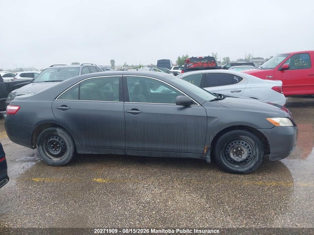 20271909 :رقم المزاد ، 4T1BE46K37U698287 vin ، 2007 Toyota Camry Le مزاد بيع