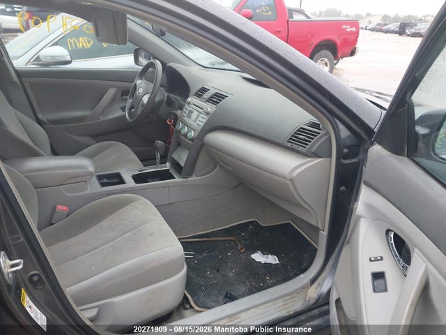 20271909 :رقم المزاد ، 4T1BE46K37U698287 vin ، 2007 Toyota Camry Le مزاد بيع