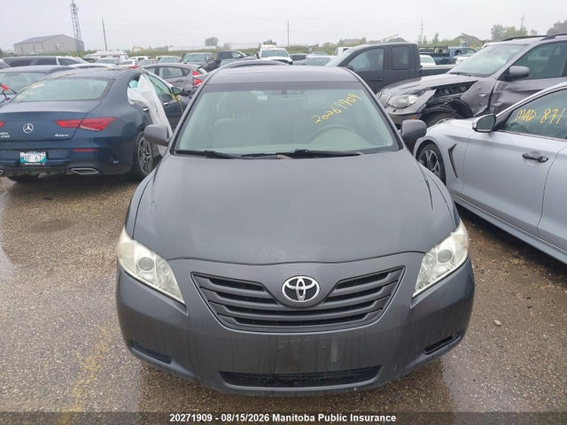 20271909 :رقم المزاد ، 4T1BE46K37U698287 vin ، 2007 Toyota Camry Le مزاد بيع