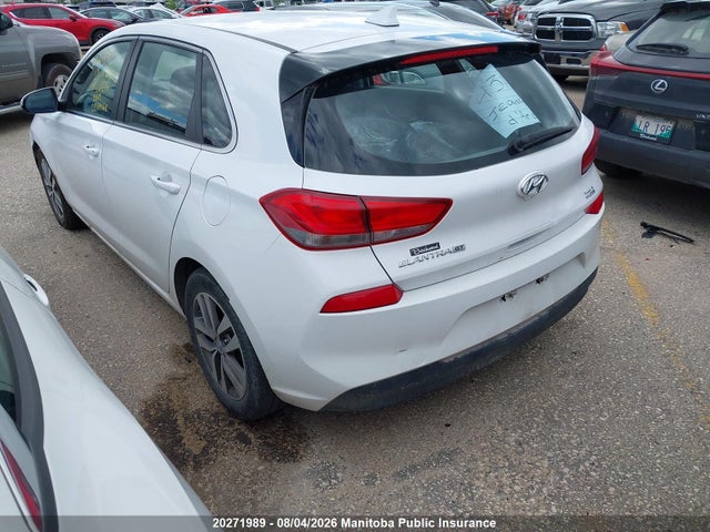 Продаж на аукціоні авто 2018 Hyundai Elantra Gt Gl, vin: KMHH35LE3JU021672, номер лоту: 20271989