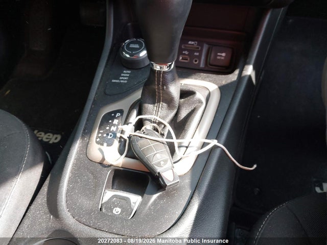 Продажа на аукционе авто 2015 Jeep Cherokee North, vin: 1C4PJMCBXFW500611, номер лота: 20272083