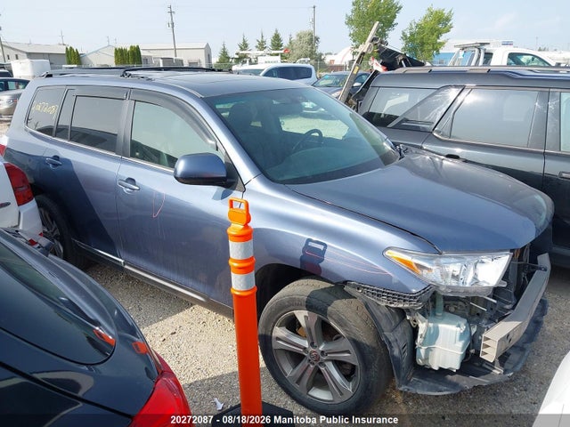 2011 Toyota Highlander V6 მანქანა იყიდება აუქციონზე, vin: 5TDBK3EH7BS090248, აუქციონის ნომერი: 20272087