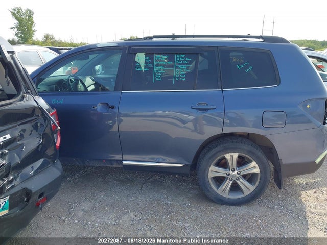 2011 Toyota Highlander V6 მანქანა იყიდება აუქციონზე, vin: 5TDBK3EH7BS090248, აუქციონის ნომერი: 20272087