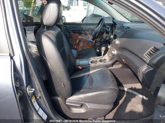 2011 Toyota Highlander V6 მანქანა იყიდება აუქციონზე, vin: 5TDBK3EH7BS090248, აუქციონის ნომერი: 20272087