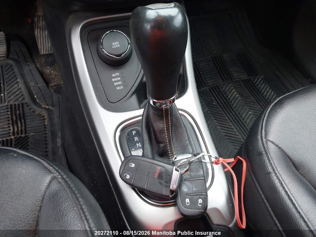 20272110 :رقم المزاد ، 3C4NJDBB0JT128087 vin ، 2018 Jeep Compass Latitude مزاد بيع