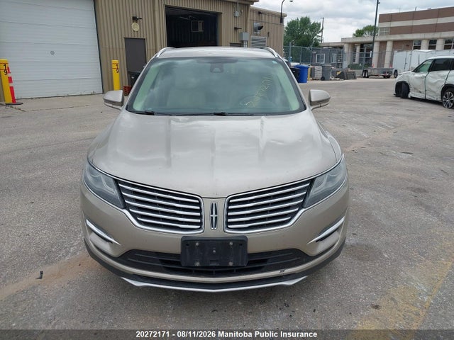 20272171 :رقم المزاد ، 5LMCJ2A93FUJ34952 vin ، 2015 Lincoln Mkc مزاد بيع