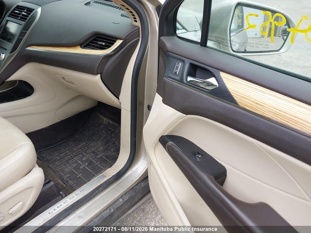 20272171 :رقم المزاد ، 5LMCJ2A93FUJ34952 vin ، 2015 Lincoln Mkc مزاد بيع